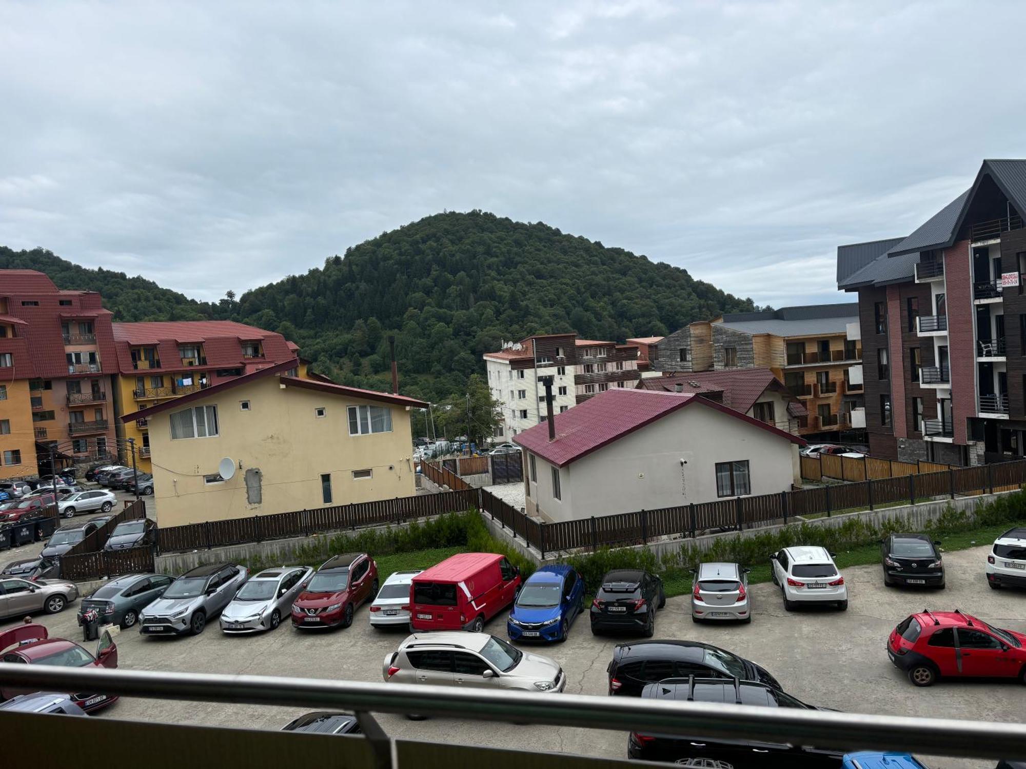 Crystal Residence Bakoerjani Buitenkant foto